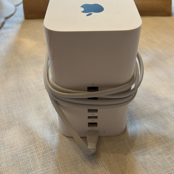 Apple AirPort Extreme Base Station - Picture 3 of 7